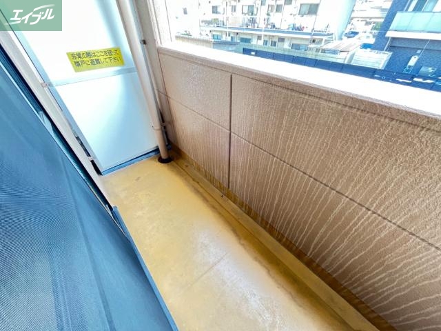 バルコニー　ベランダ