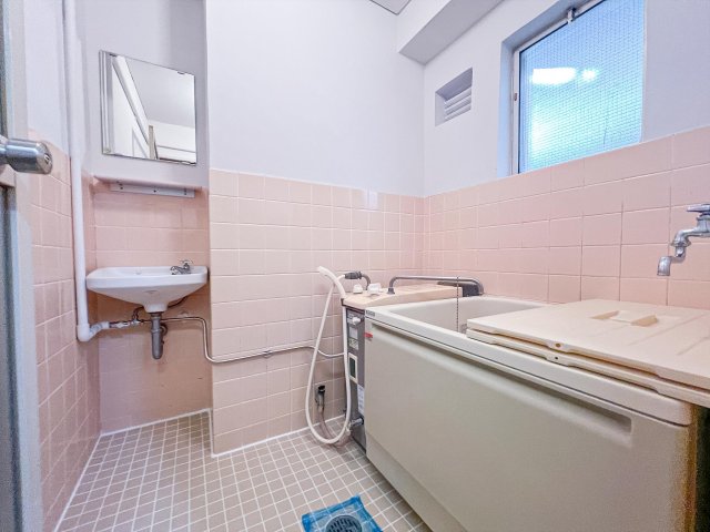 バス・シャワールーム