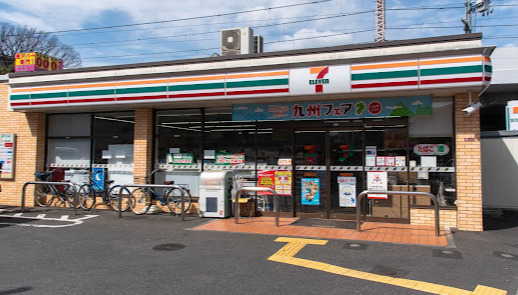 コンビニ　セブンイレブン 杉並西荻南3丁目店（コンビニ）まで374m