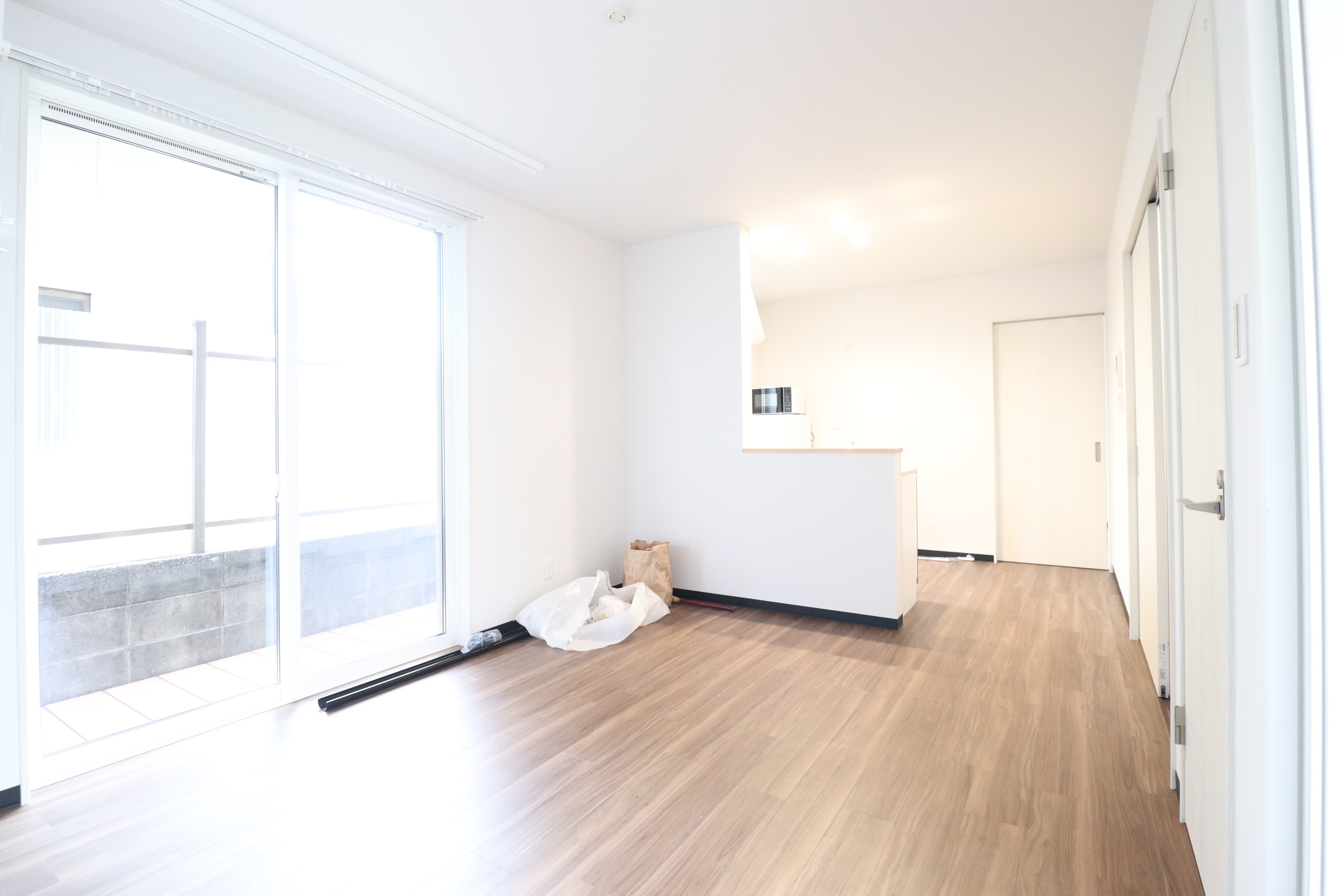 居室・リビング　12.13帖で広々と快適に過ごしていただけます♪