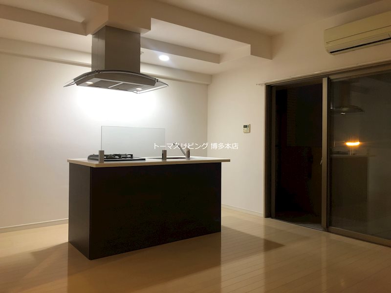 居室・リビング　※別号室の参考写真になります。