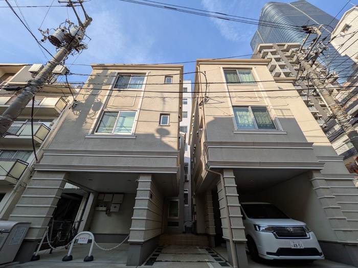 建物外観　建築中