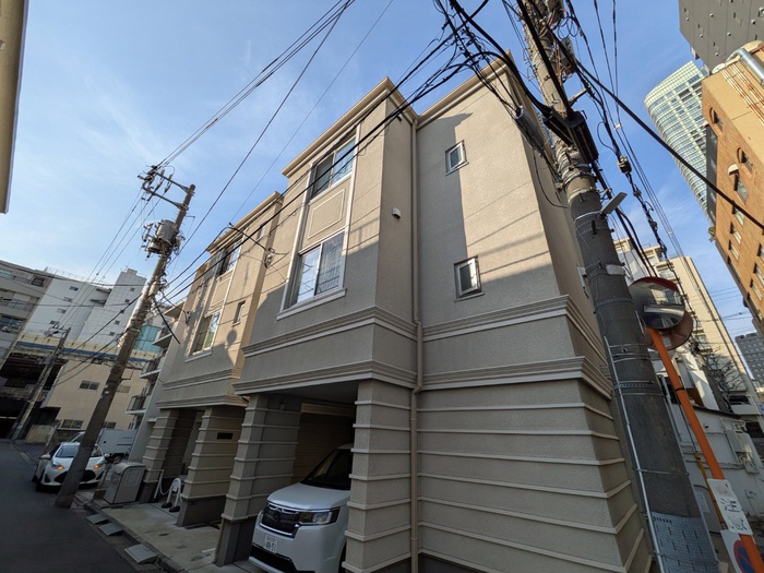 建物外観　建築中