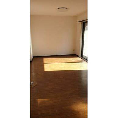 居室・リビング　同物件別部屋参考写真