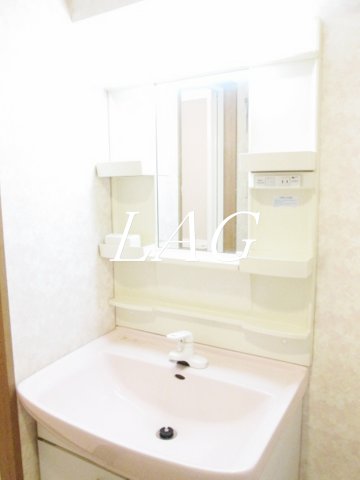 洗面設備　独立洗面台です。