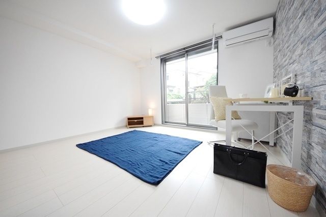 居室・リビング　★★日当たり良好なリビング★★