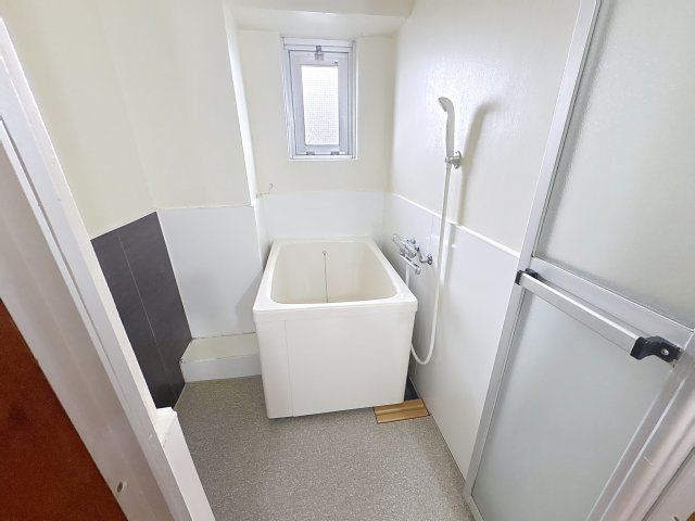 バス・シャワールーム　掲載写真はモデルルームを掲載しております。実際のお部屋と仕様