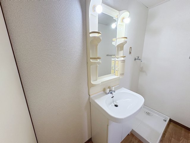 洗面設備　掲載写真はモデルルームを掲載しております。実際のお部屋と仕様