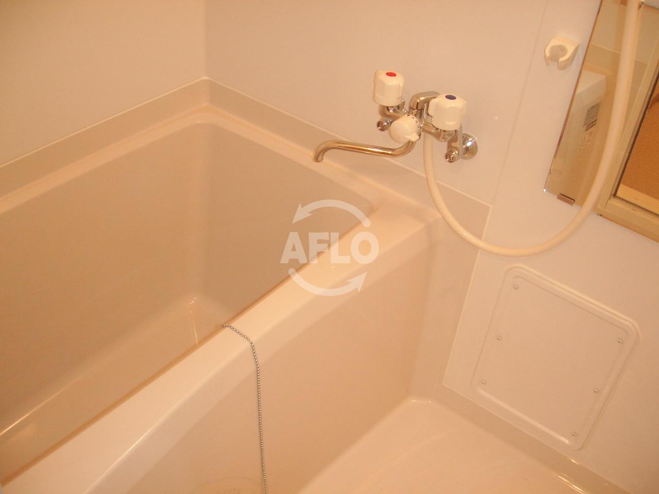 バス・シャワールーム　ダイドーメゾン大阪本町EAST　浴室