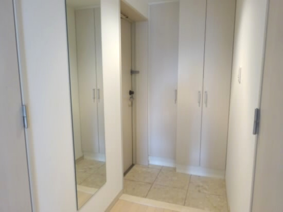 玄関　■別部屋参考写真です