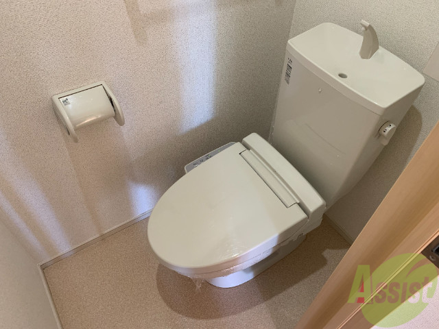 トイレ　ウォシュレット機能がついたトイレ。安心して使用できますね。