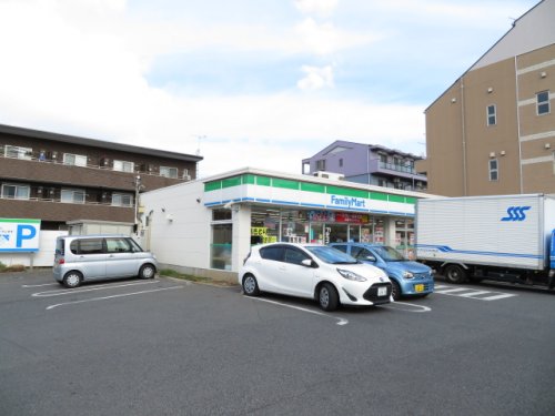 コンビニ　ファミリーマート 市川相之川二丁目店（コンビニ）まで257m