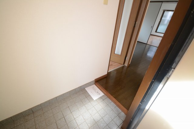 玄関　別号室画像。ご参考下さい