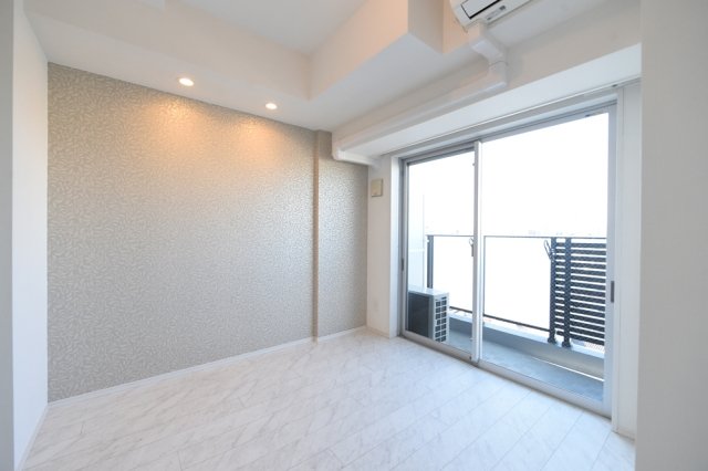 居室・リビング　明るい洋室です