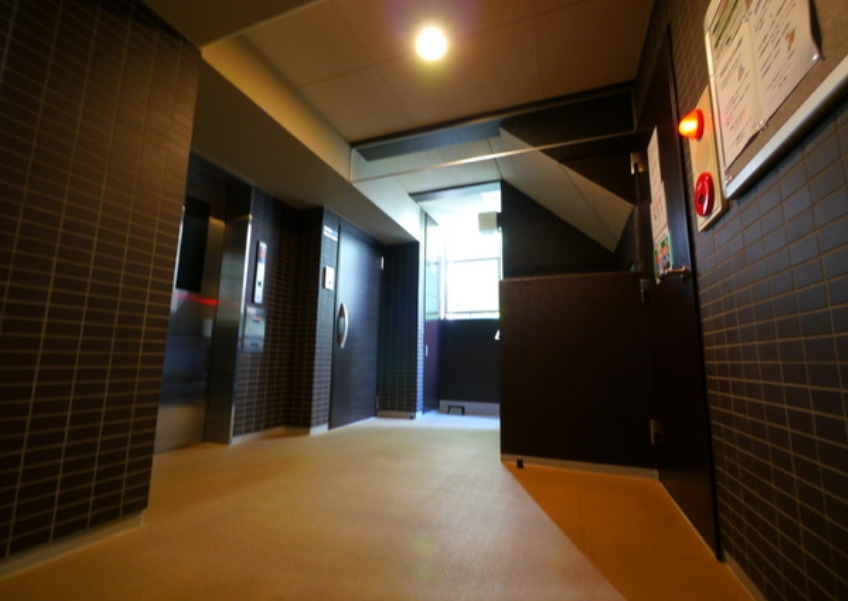 ロビー　落ち着いたロビーです