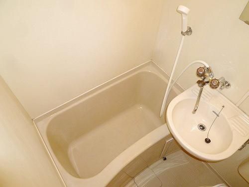 バス・シャワールーム　★お問い合わせはタウンハウジング聖蹟桜ヶ丘店まで★