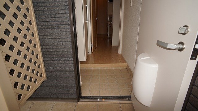 玄関　落ち着いた玄関です