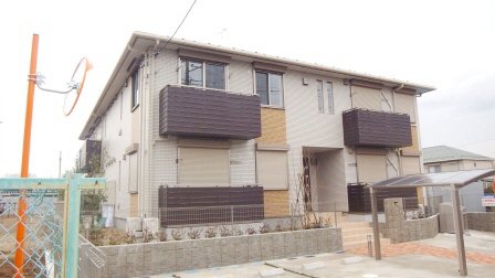 建物外観　日当たり良好です。