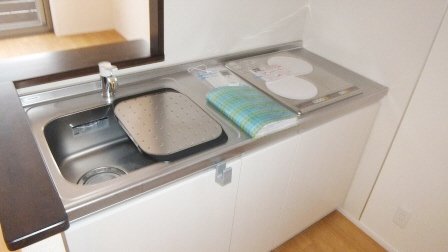 キッチン　二口のＩＨコンロです。