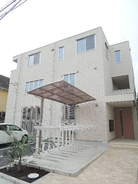 建物外観　耐震耐火に優れた旭化成へーベルメゾン