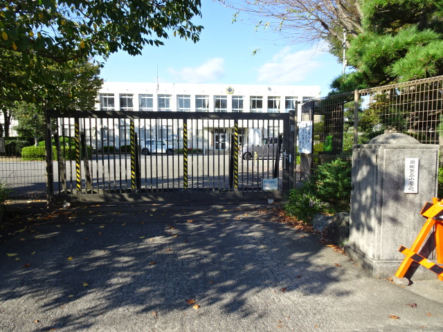 小学校　島田第二小学校（小学校）まで960m