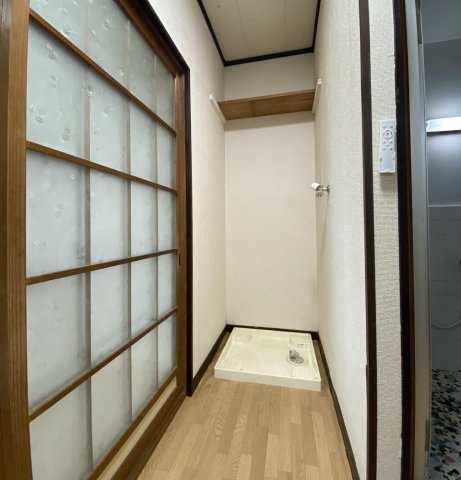 その他設備　室内洗濯機置き場設置で２台使用