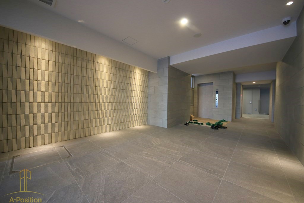 ロビー　アーバネックス南新町