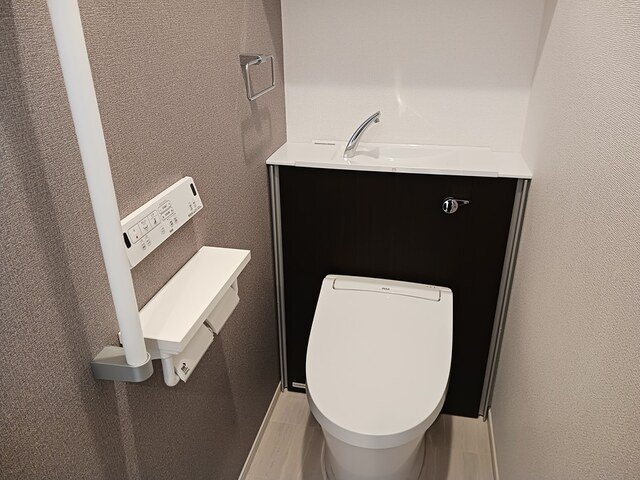 トイレ　清潔感のあるトイレです