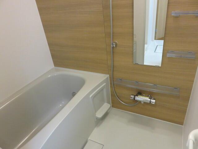 バス・シャワールーム　?