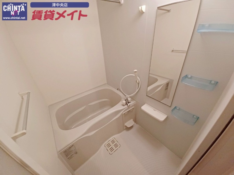 バス・シャワールーム　同物件別室画像