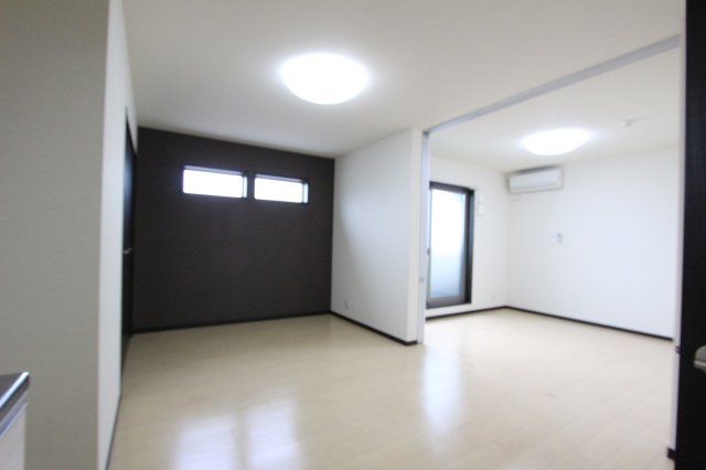 居室・リビング　同仕様