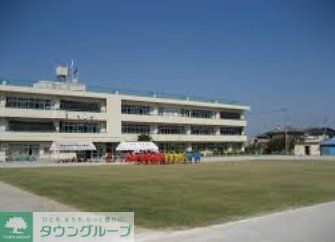 小学校　本庄市立中央小学校（小学校）まで2700m