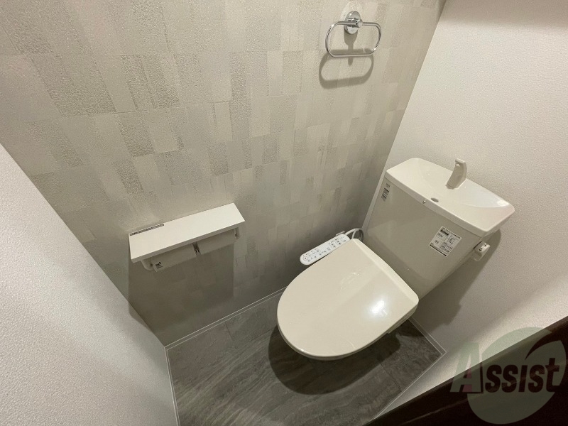 トイレ　こちらはトイレです。清潔感があり、安心して使用できます。