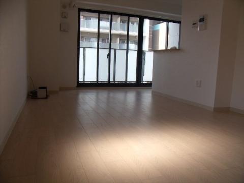 居室・リビング　室内