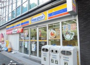 コンビニ　ミニストップ神田富山町店（コンビニ）まで280m