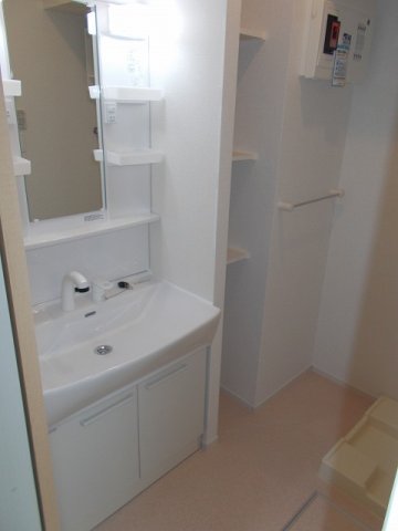 洗面設備　広い洗面スペース