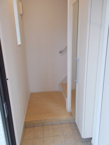 玄関　シンプルで使いやすい玄関です