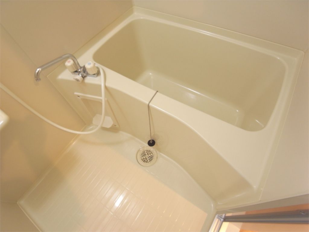 バス・シャワールーム　お風呂です。