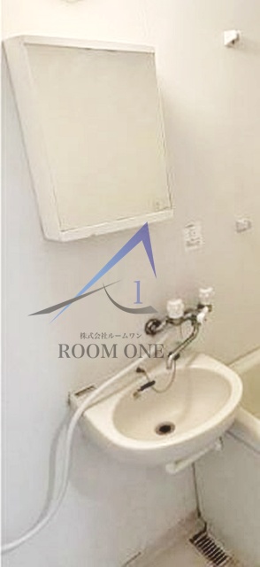 洗面設備　洗面台です。