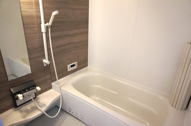 バス・シャワールーム　浴室