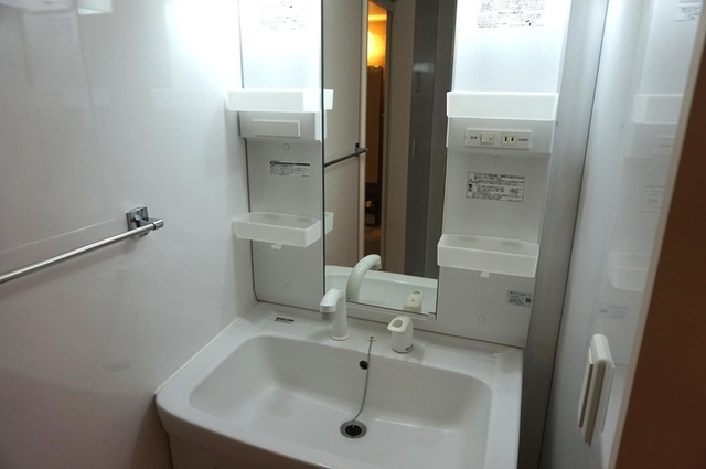 洗面設備　洗髪洗面化粧台