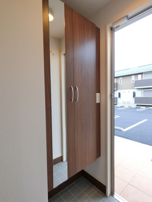 玄関　シンプルで使いやすい玄関です