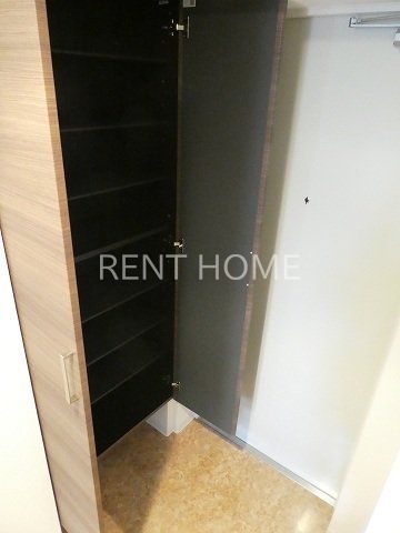 玄関　シューズボックス付き