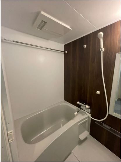 バス・シャワールーム　バス