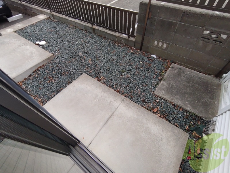 バルコニー　ベランダはございませんが、代わりにテラスがございます。