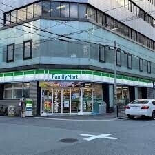 コンビニ　ファミリーマート北堀江一丁目店（コンビニ）まで101m