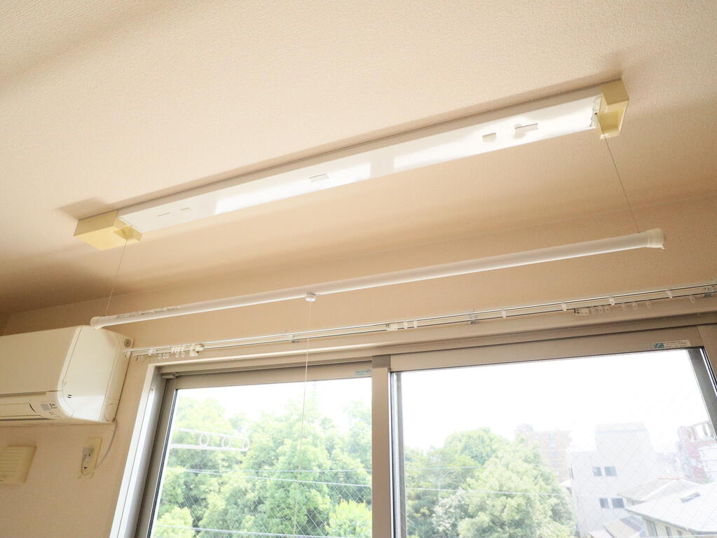 その他　室内物干し