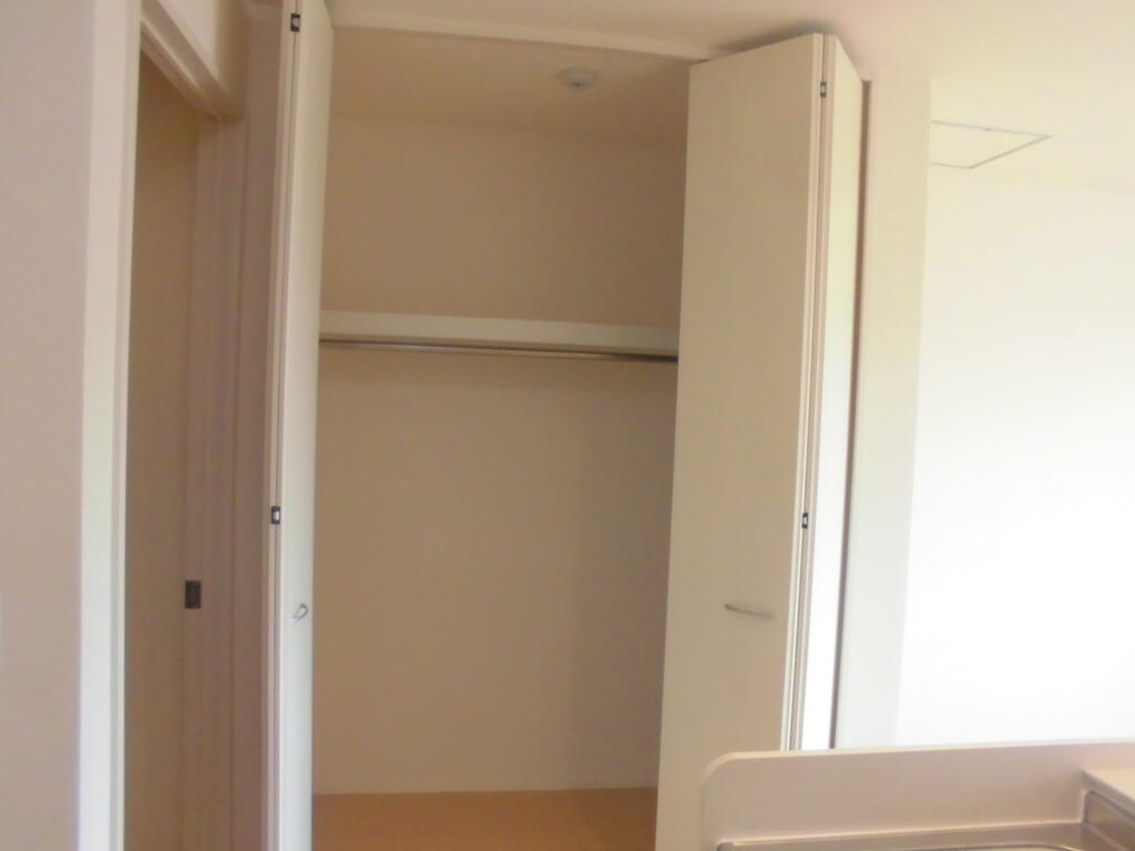 収納　クローゼット