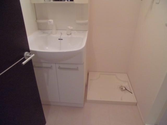 洗面設備　洗面台・洗濯機置場