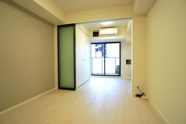 居室・リビング　※別部屋参考写真